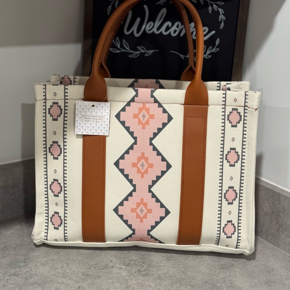 Lulla Collection Fashion Handbag/Satchel with Longstrap! NWT!